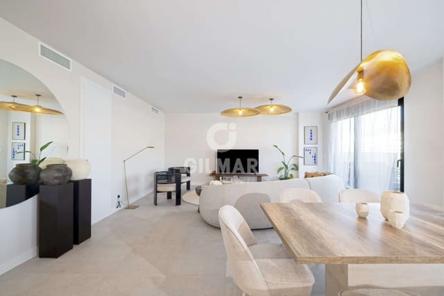 3 chambre Penthouse à vendre à Huerta Nueva, Estepona avec piscine garage - 975 000 € (Ref: 9583588)