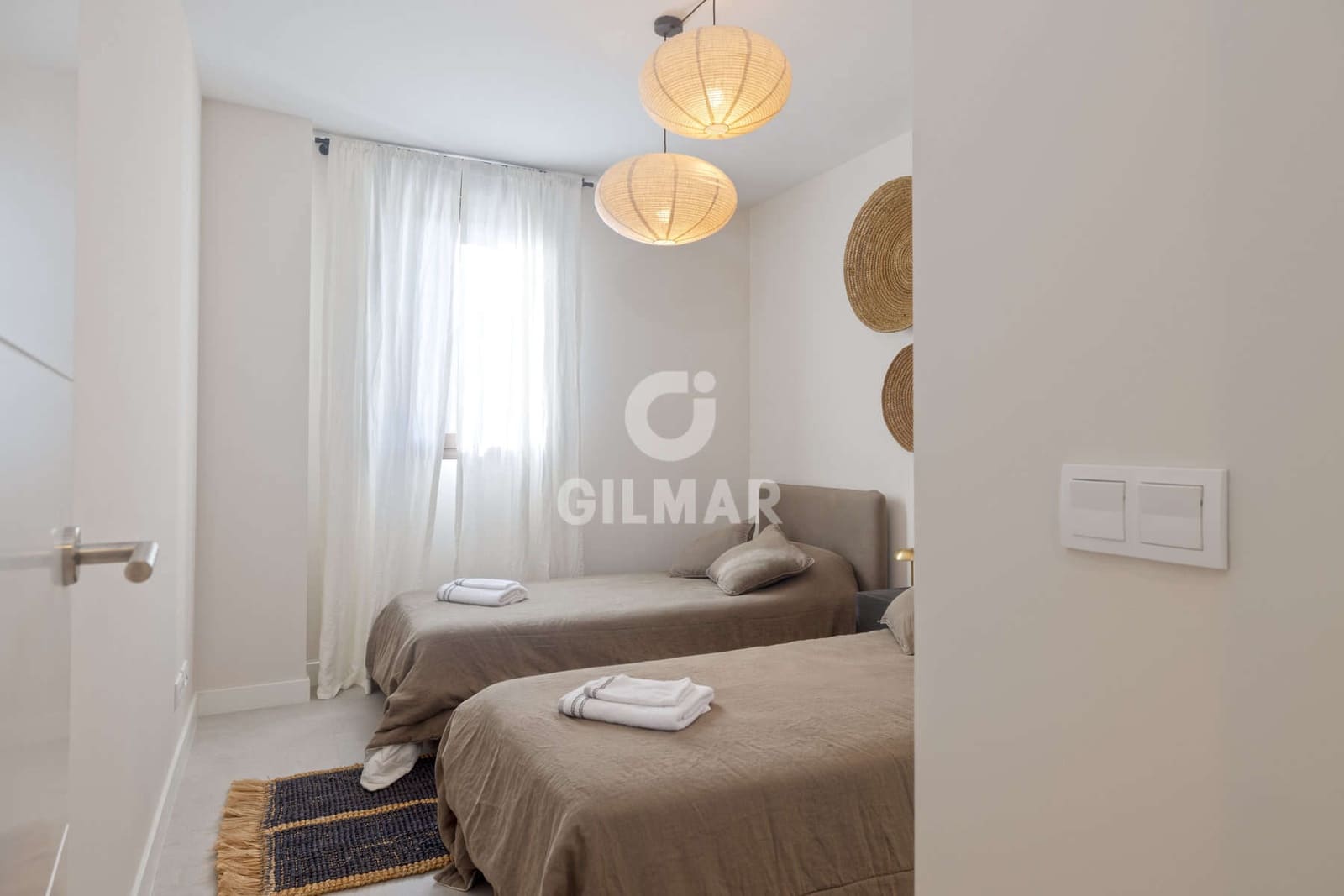 3 Zimmer Penthouse zu verkaufen in Estepona mit Pool Garage - 975.000 € (Ref: 9583588)