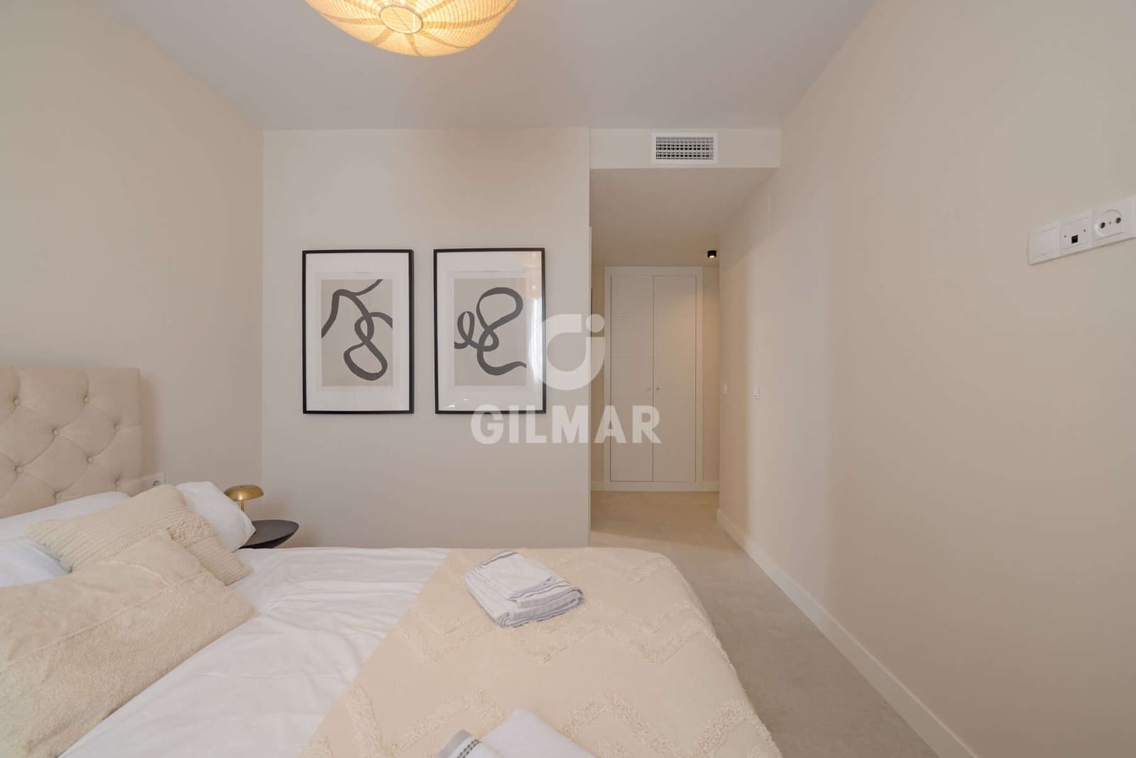 3 Zimmer Penthouse zu verkaufen in Estepona mit Pool Garage - 975.000 € (Ref: 9583588)