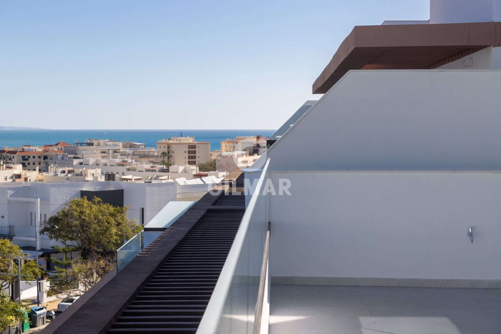 3 Zimmer Penthouse zu verkaufen in Estepona mit Pool Garage - 975.000 € (Ref: 9583588)