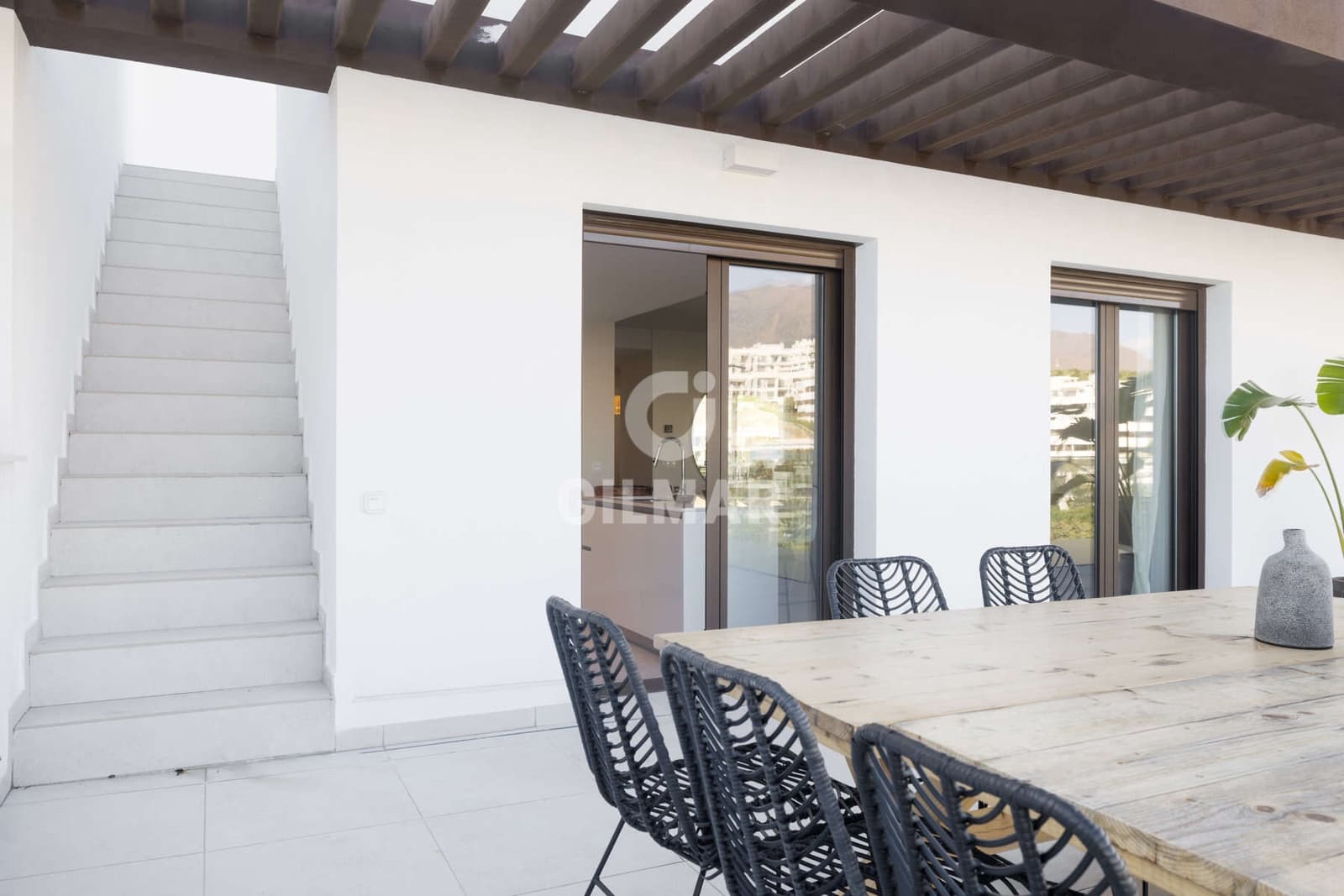 3 Zimmer Penthouse zu verkaufen in Estepona mit Pool Garage - 975.000 € (Ref: 9583588)