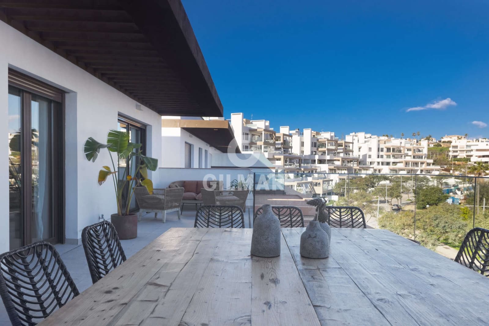 3 Zimmer Penthouse zu verkaufen in Estepona mit Pool Garage - 975.000 € (Ref: 9583588)