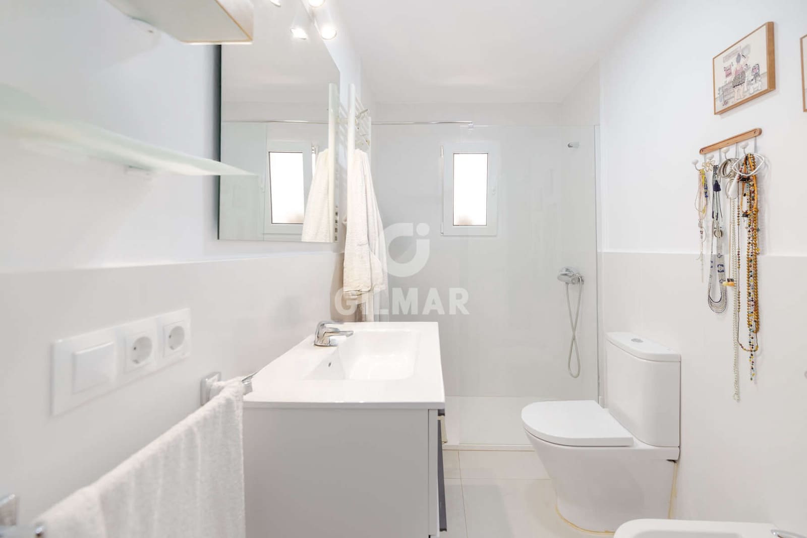 4 sovrum Villa till salu i Estepona med pool garage - 1 700 000 € (Ref: 9592095)