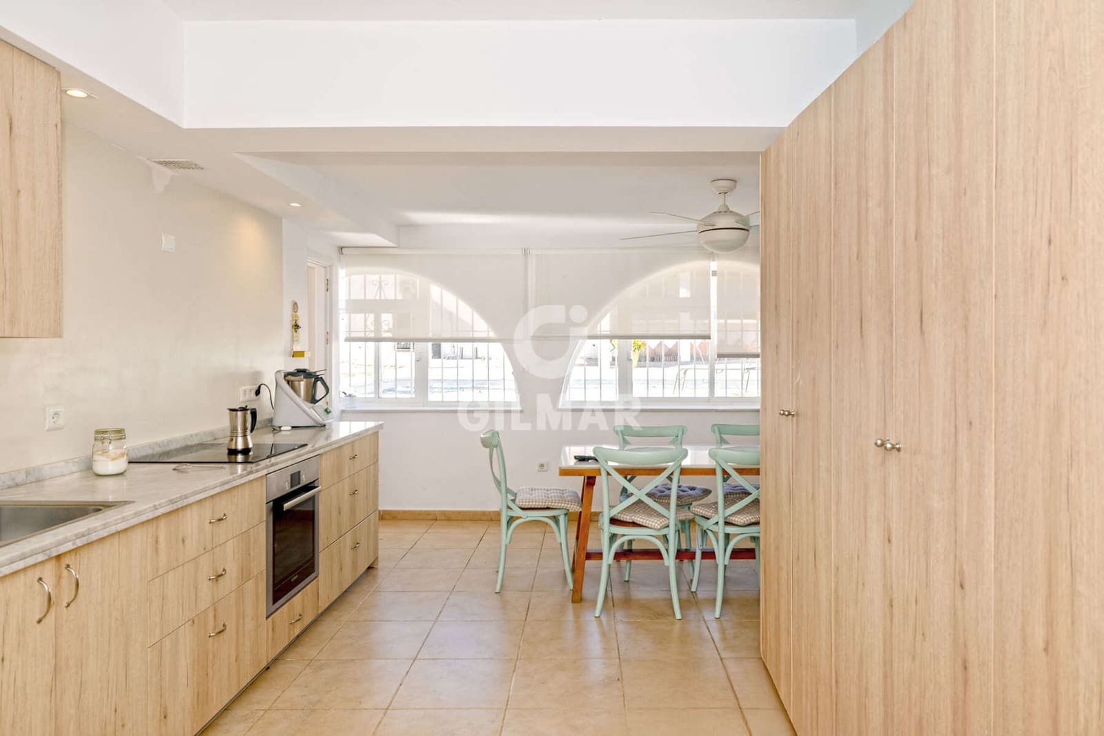 4 sovrum Villa till salu i Estepona med pool garage - 1 700 000 € (Ref: 9592095)