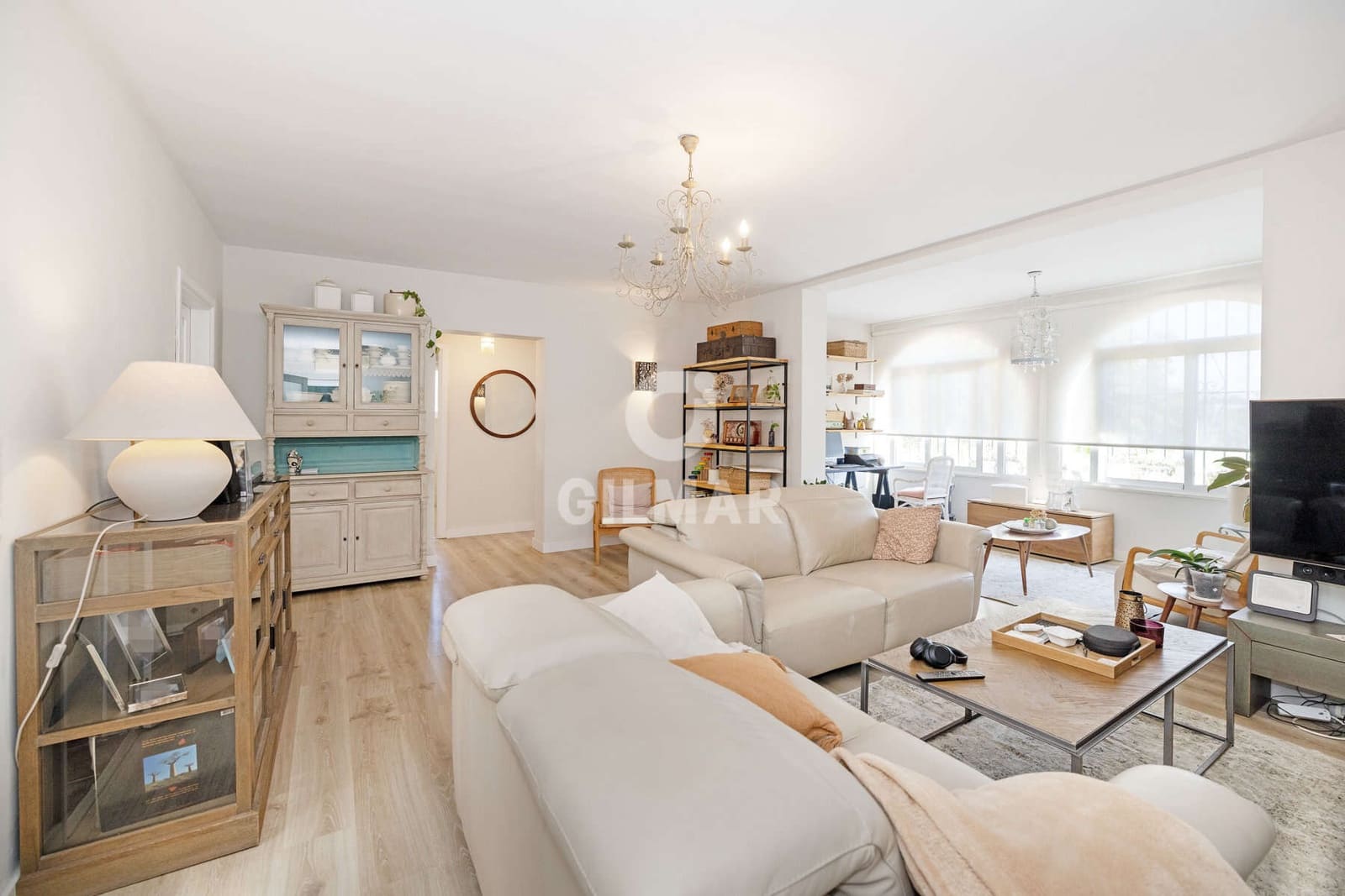 4 sovrum Villa till salu i Estepona med pool garage - 1 700 000 € (Ref: 9592095)