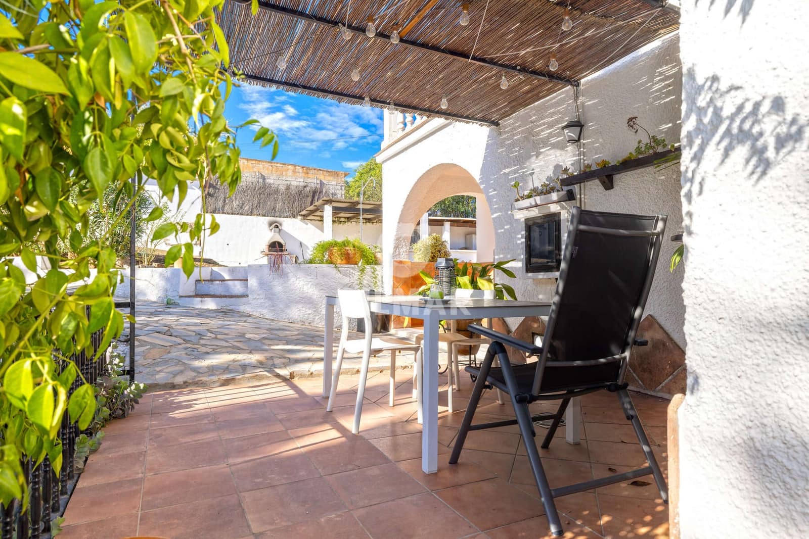 4 sovrum Villa till salu i Estepona med pool garage - 1 700 000 € (Ref: 9592095)