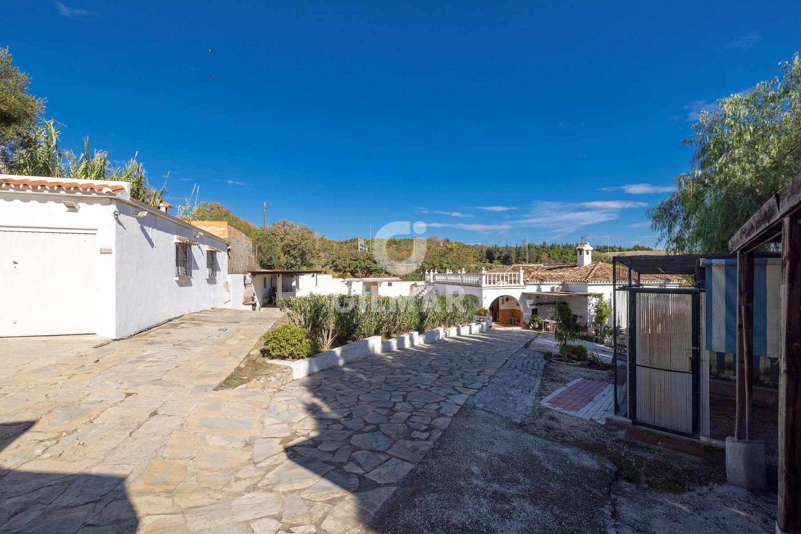 4 sovrum Villa till salu i Estepona med pool garage - 1 700 000 € (Ref: 9592095)