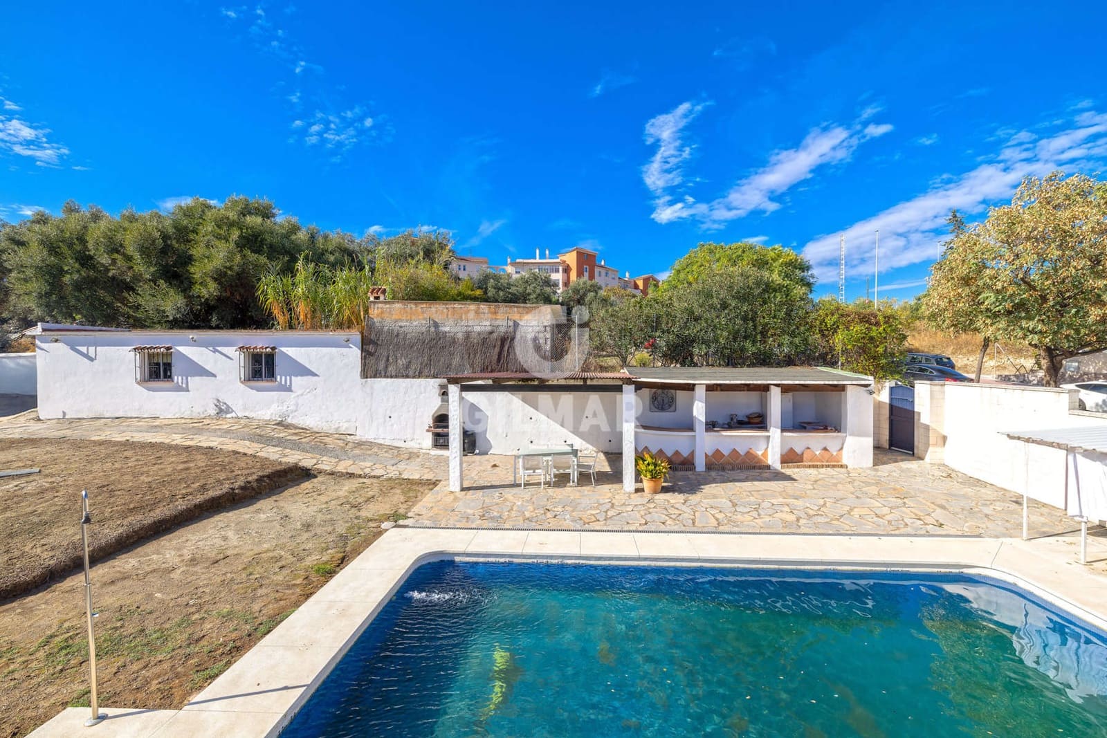 4 sovrum Villa till salu i Estepona med pool garage - 1 700 000 € (Ref: 9592095)