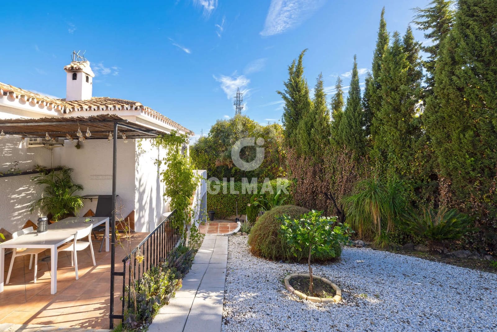 4 sovrum Villa till salu i Estepona med pool garage - 1 700 000 € (Ref: 9592095)