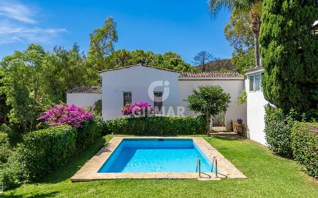 2 slaapkamer Halfvrijstaande villa te koop in Altos de Estepona, Estepona met zwembad - € 375.000 (Ref: 9592096)