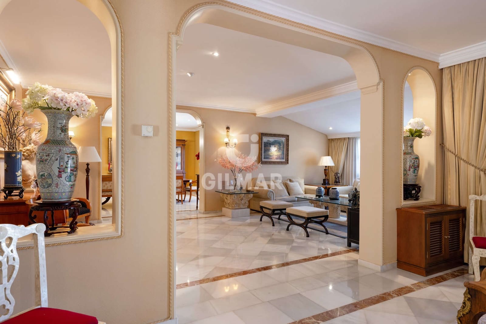 5 bedroom Villa for sale in Estepona with pool - € 4,200,000 (Ref: 9592097)