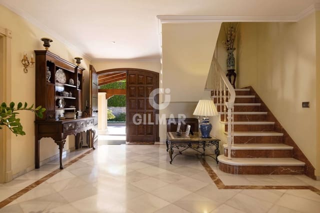 5 sovrum Villa till salu i Las Lomas, Estepona med pool - 4 200 000 € (Ref: 9592097)