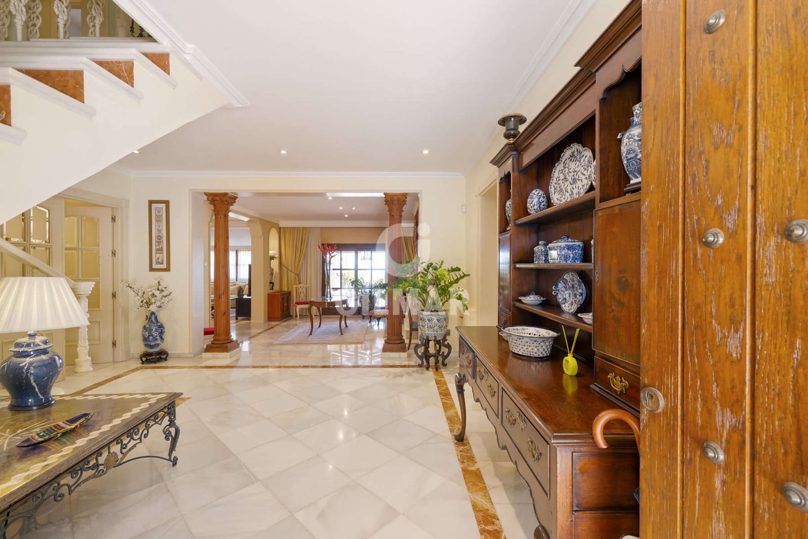 5 bedroom Villa for sale in Estepona with pool - € 4,200,000 (Ref: 9592097)