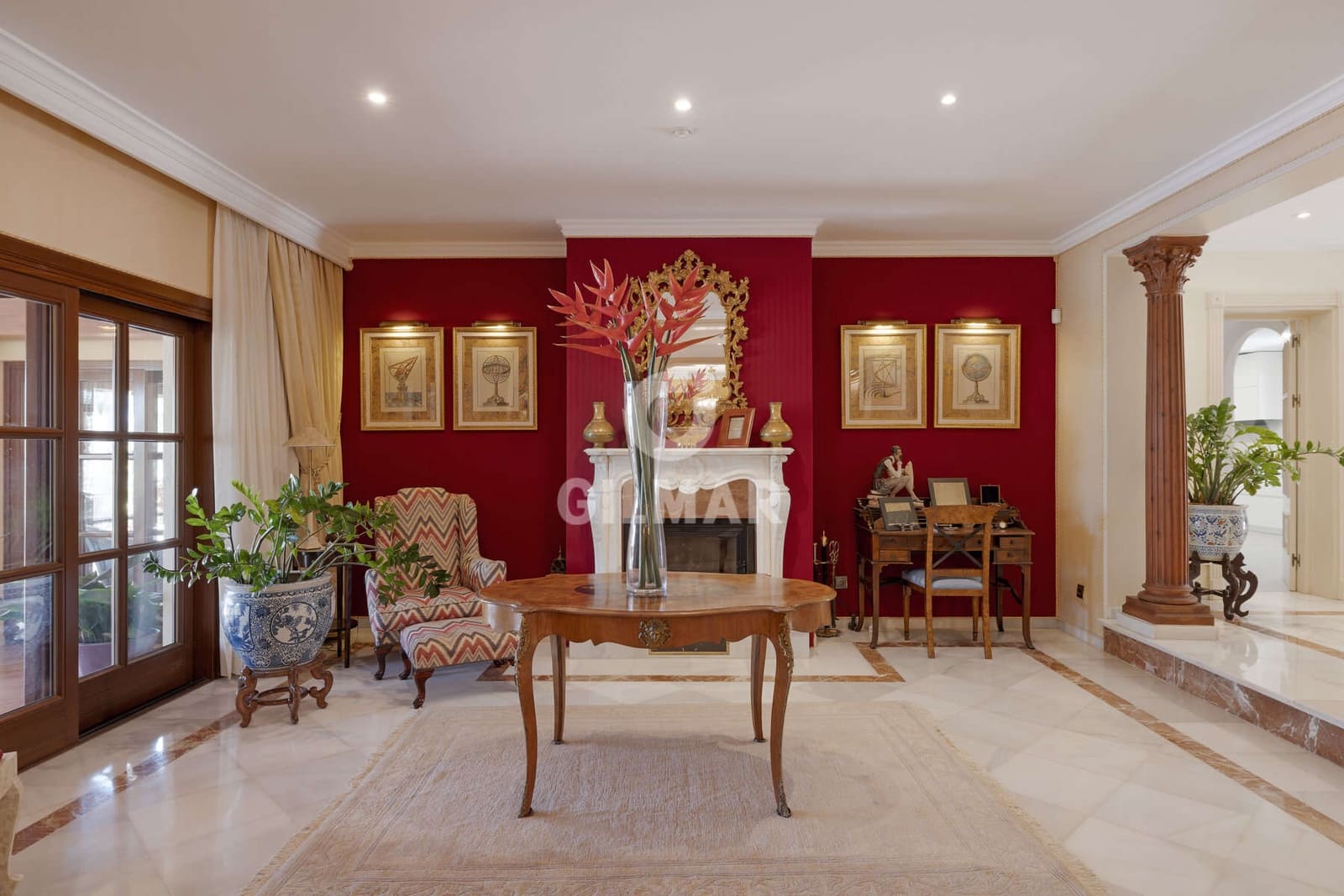 5 bedroom Villa for sale in Estepona with pool - € 4,200,000 (Ref: 9592097)