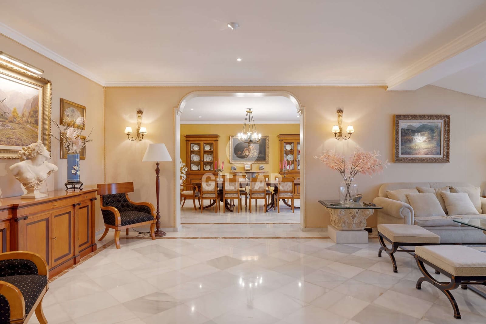 5 bedroom Villa for sale in Estepona with pool - € 4,200,000 (Ref: 9592097)