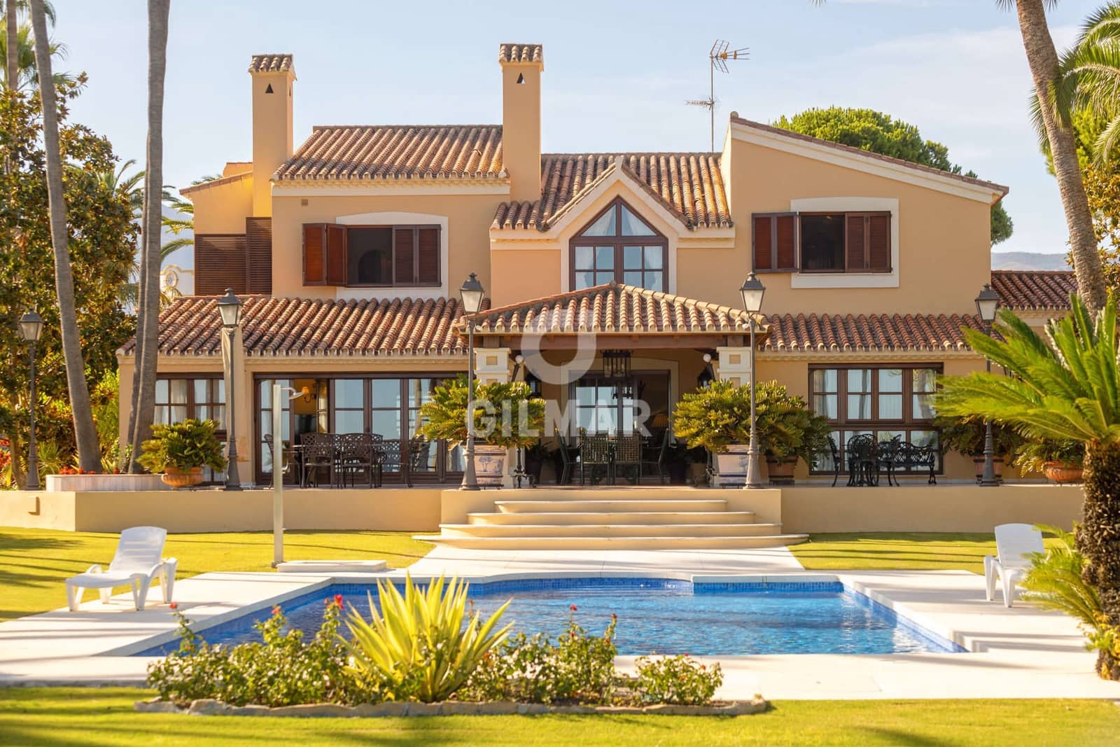 5 bedroom Villa for sale in Estepona with pool - € 4,200,000 (Ref: 9592097)