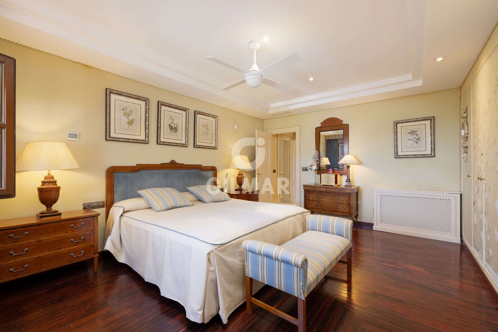 5 bedroom Villa for sale in Estepona with pool - € 4,200,000 (Ref: 9592097)