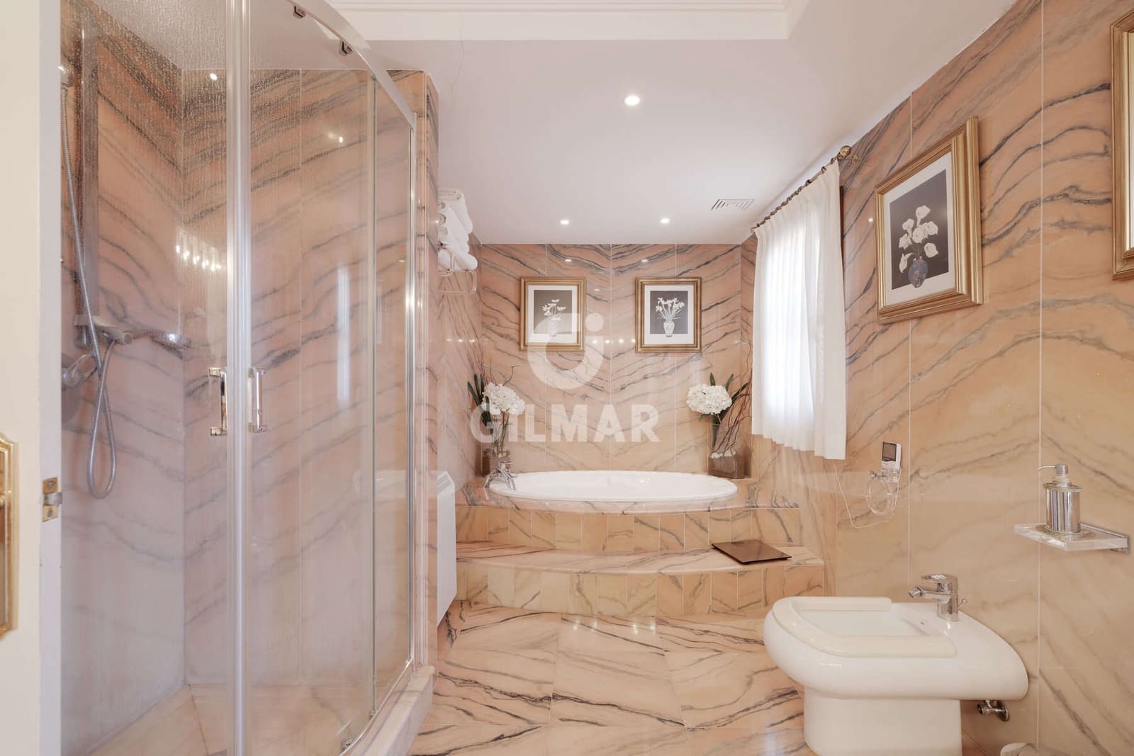 5 bedroom Villa for sale in Estepona with pool - € 4,200,000 (Ref: 9592097)