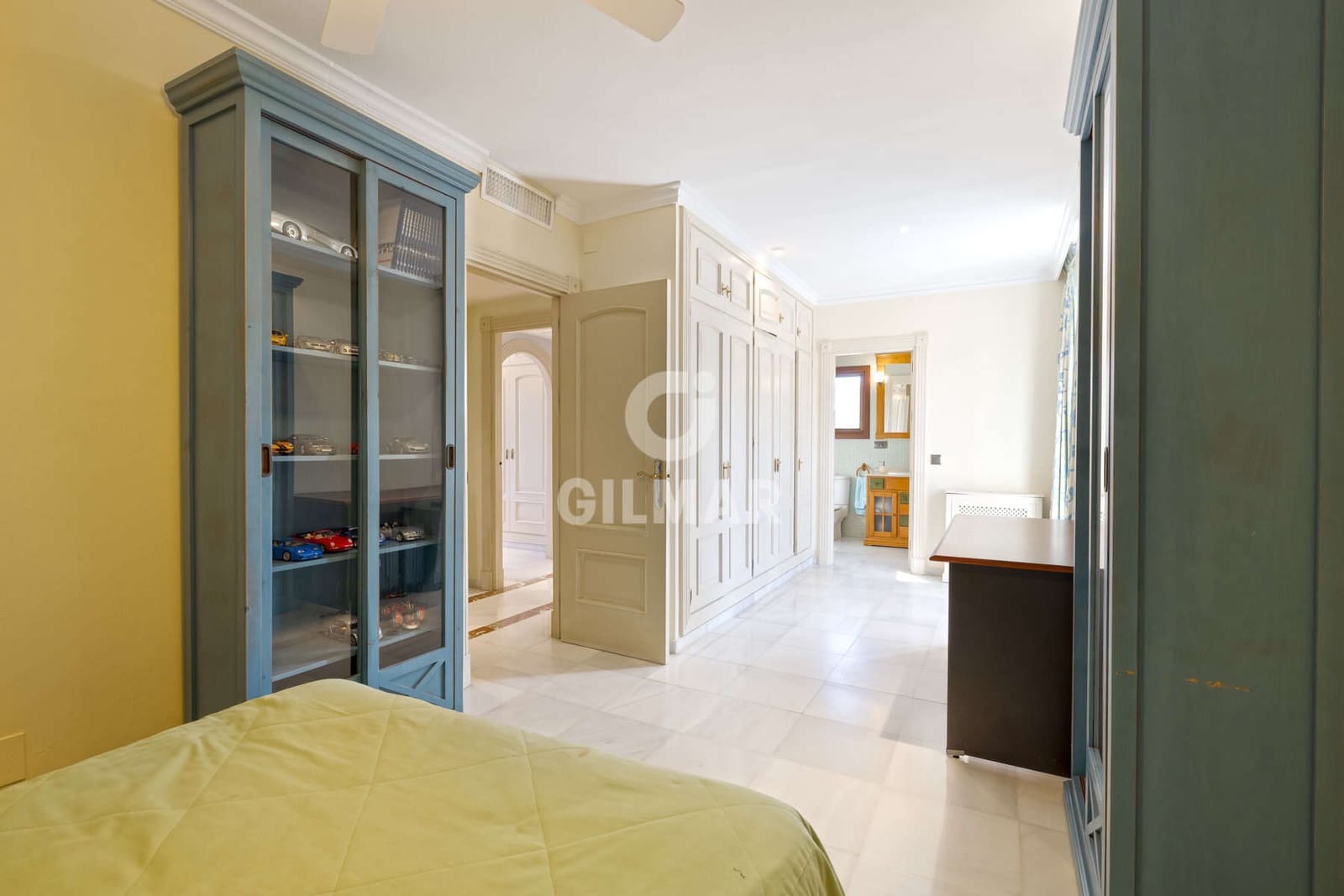 5 bedroom Villa for sale in Estepona with pool - € 4,200,000 (Ref: 9592097)