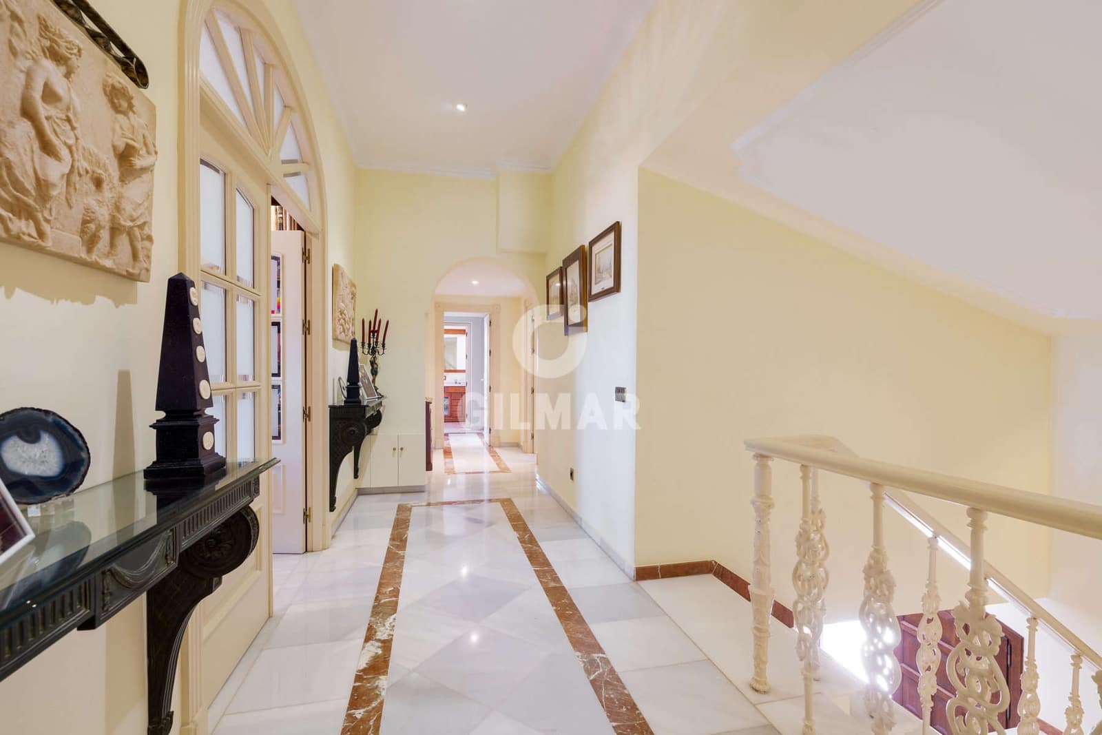 5 bedroom Villa for sale in Estepona with pool - € 4,200,000 (Ref: 9592097)