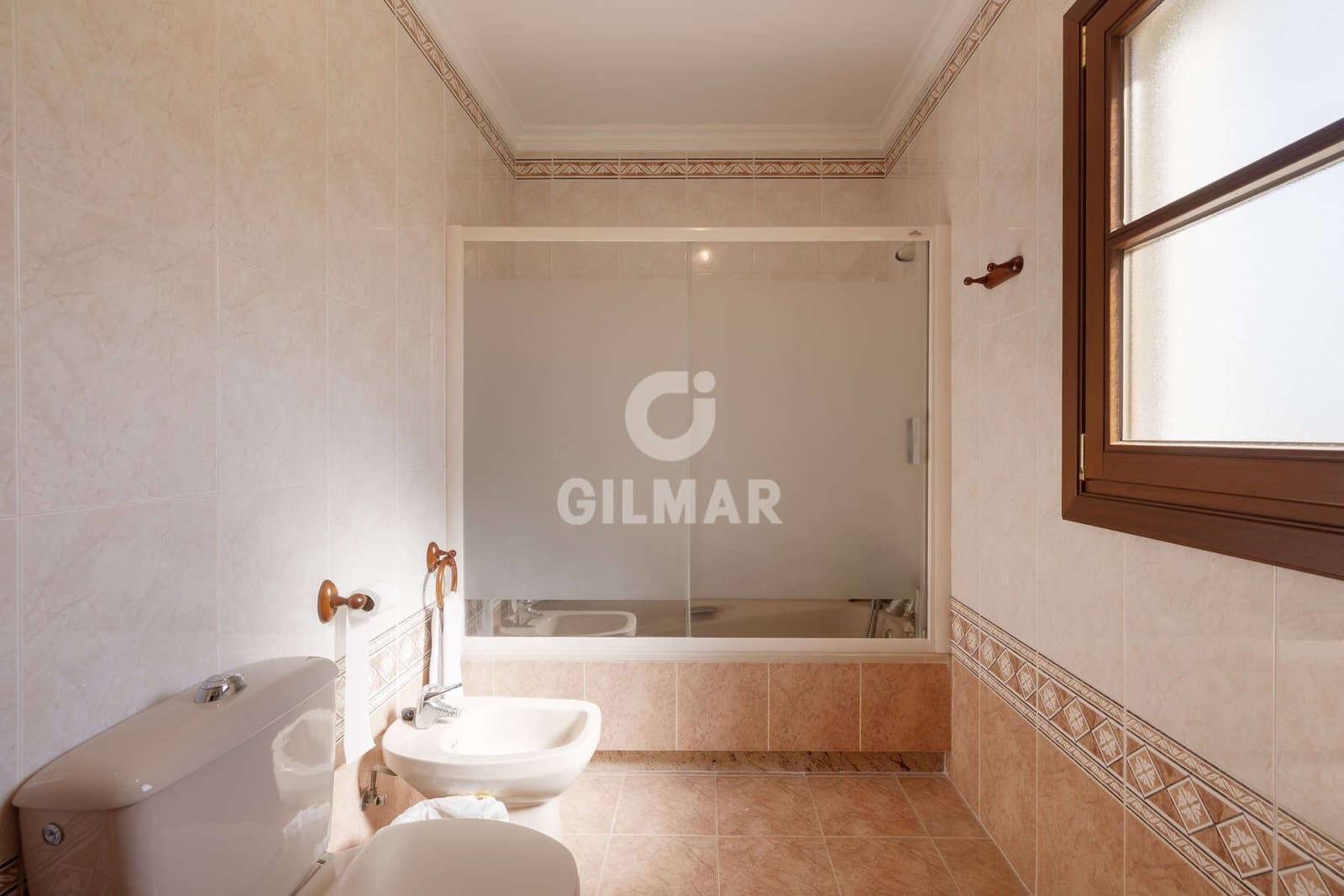 5 bedroom Villa for sale in Estepona with pool - € 4,200,000 (Ref: 9592097)