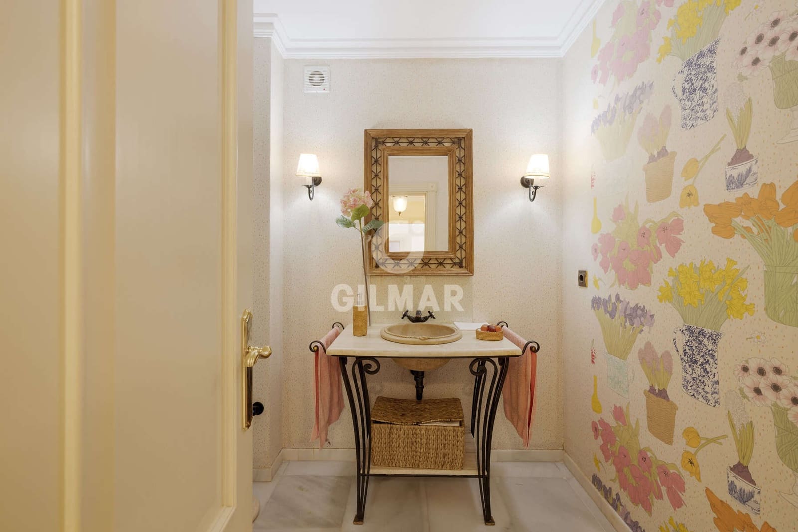 5 bedroom Villa for sale in Estepona with pool - € 4,200,000 (Ref: 9592097)