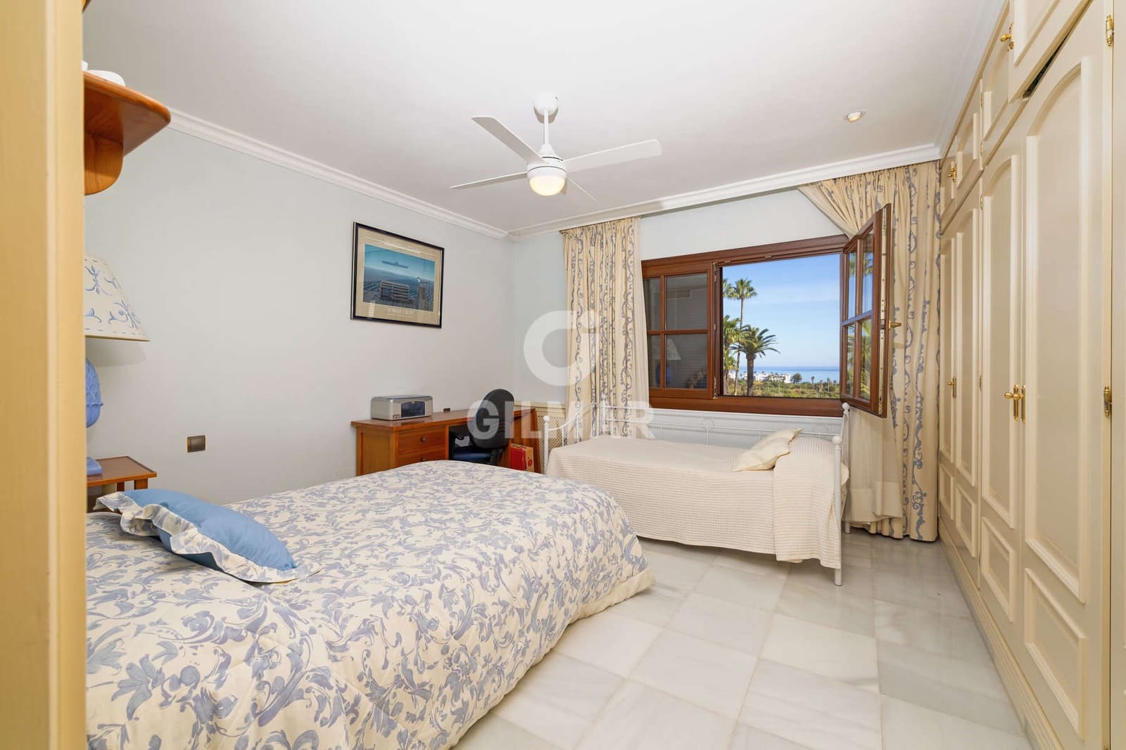 5 bedroom Villa for sale in Estepona with pool - € 4,200,000 (Ref: 9592097)