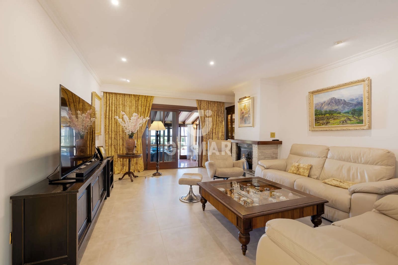 5 bedroom Villa for sale in Estepona with pool - € 4,200,000 (Ref: 9592097)