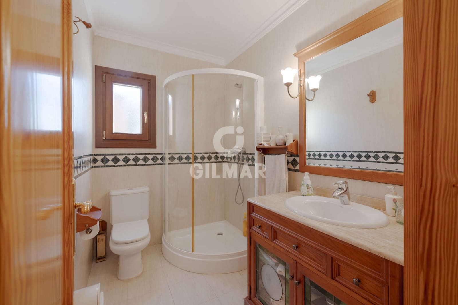 5 bedroom Villa for sale in Estepona with pool - € 4,200,000 (Ref: 9592097)