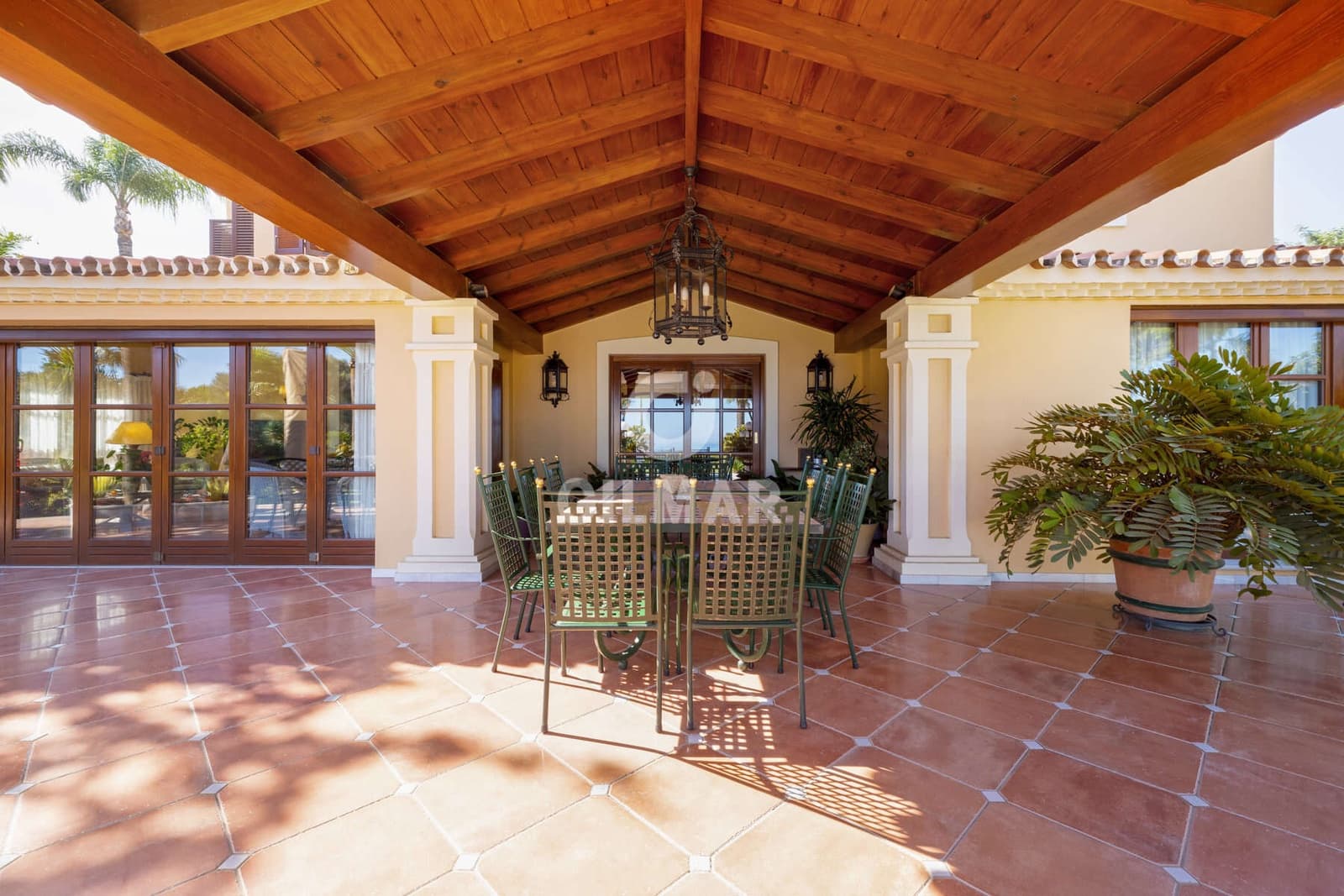 5 bedroom Villa for sale in Estepona with pool - € 4,200,000 (Ref: 9592097)