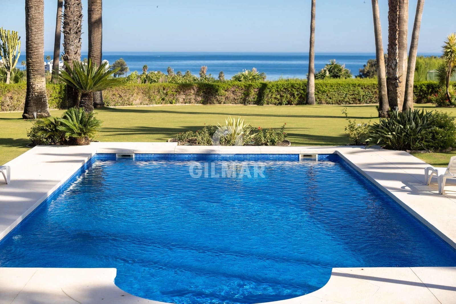 5 bedroom Villa for sale in Estepona with pool - € 4,200,000 (Ref: 9592097)