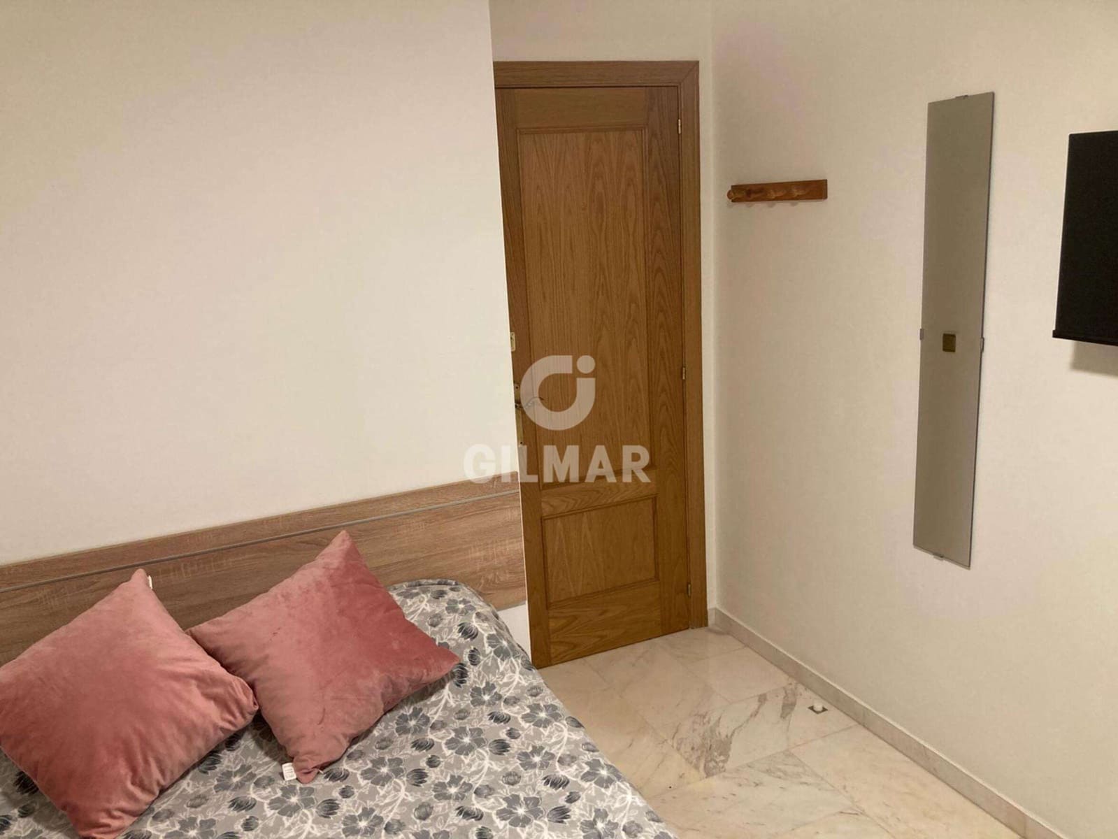 3 makuuhuone Asunto myytävänä paikassa Estepona mukana uima-altaan 
autotalli - 309 000 € (Ref: 9596468)