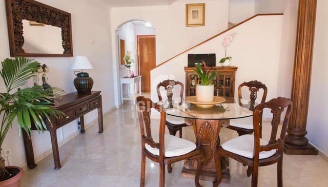 3 Zimmer Penthouse zu verkaufen in La Duquesa / Puerto de la Duquesa, Manilva mit Pool Garage - 375.000 € (Ref: 9599816)