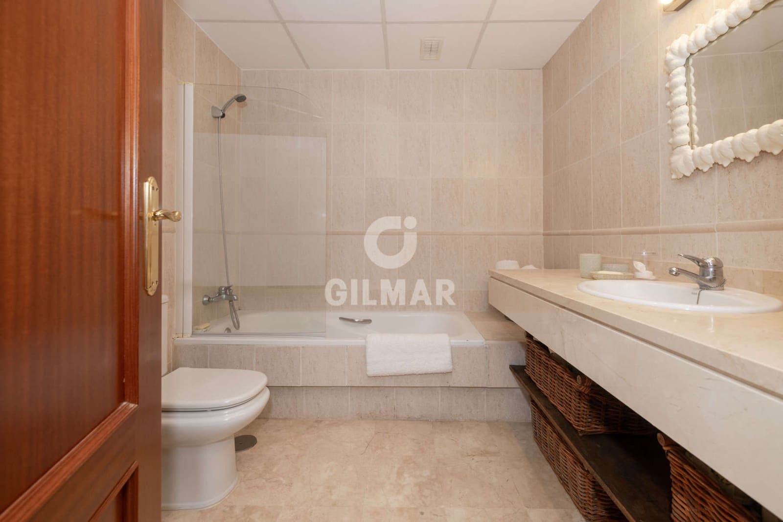 3 bedroom Penthouse for sale in La Duquesa / Puerto de la Duquesa with pool garage - € 375,000 (Ref: 9599816)