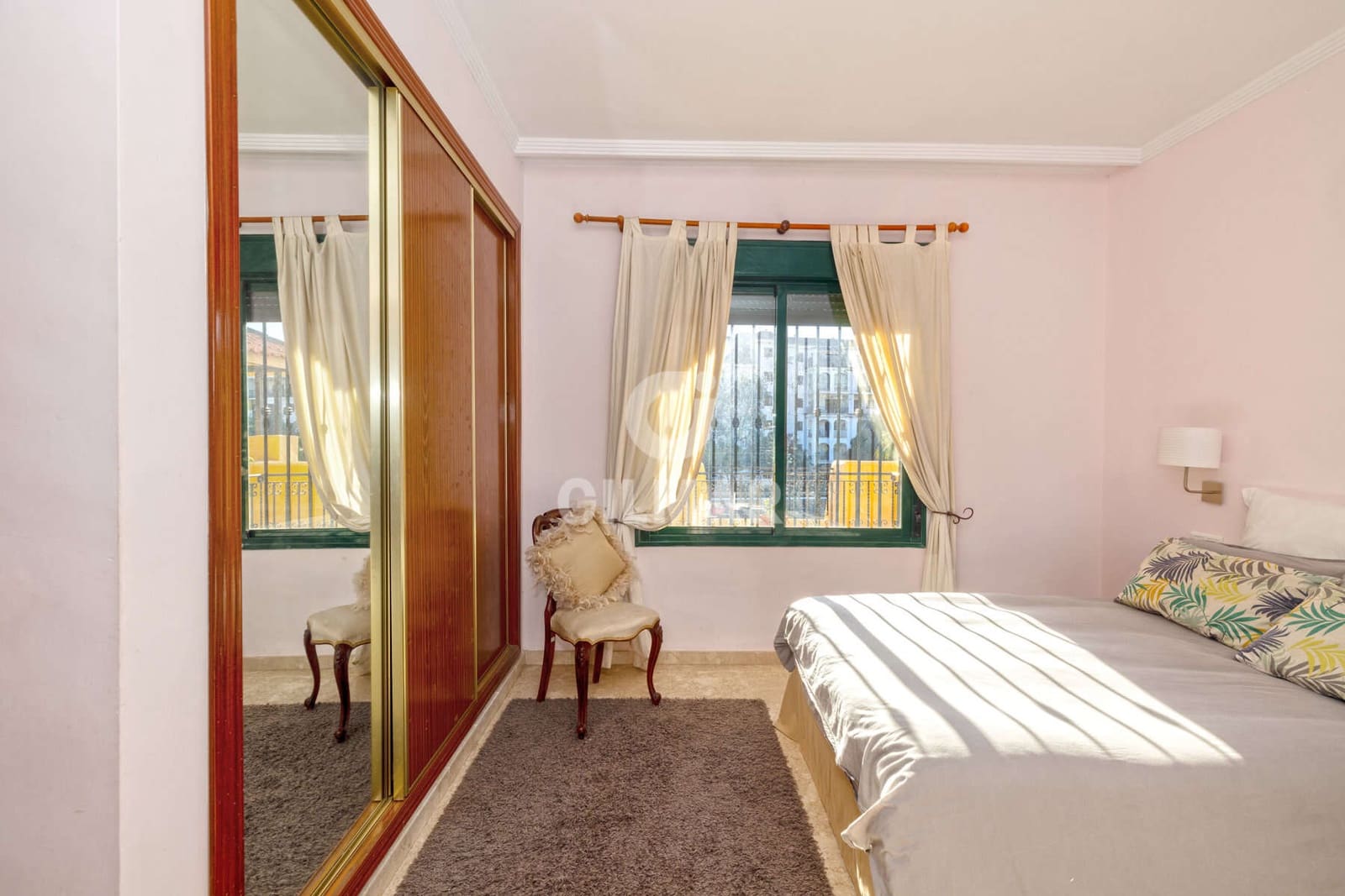 3 bedroom Penthouse for sale in La Duquesa / Puerto de la Duquesa with pool garage - € 375,000 (Ref: 9599816)