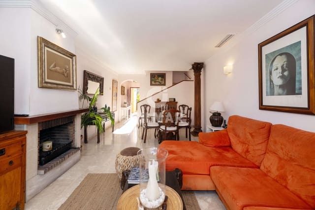 3 soverom Penthouse til salgs i La Duquesa / Puerto de la Duquesa, Manilva med svømmebasseng garasje - € 375 000 (Ref: 9599816)