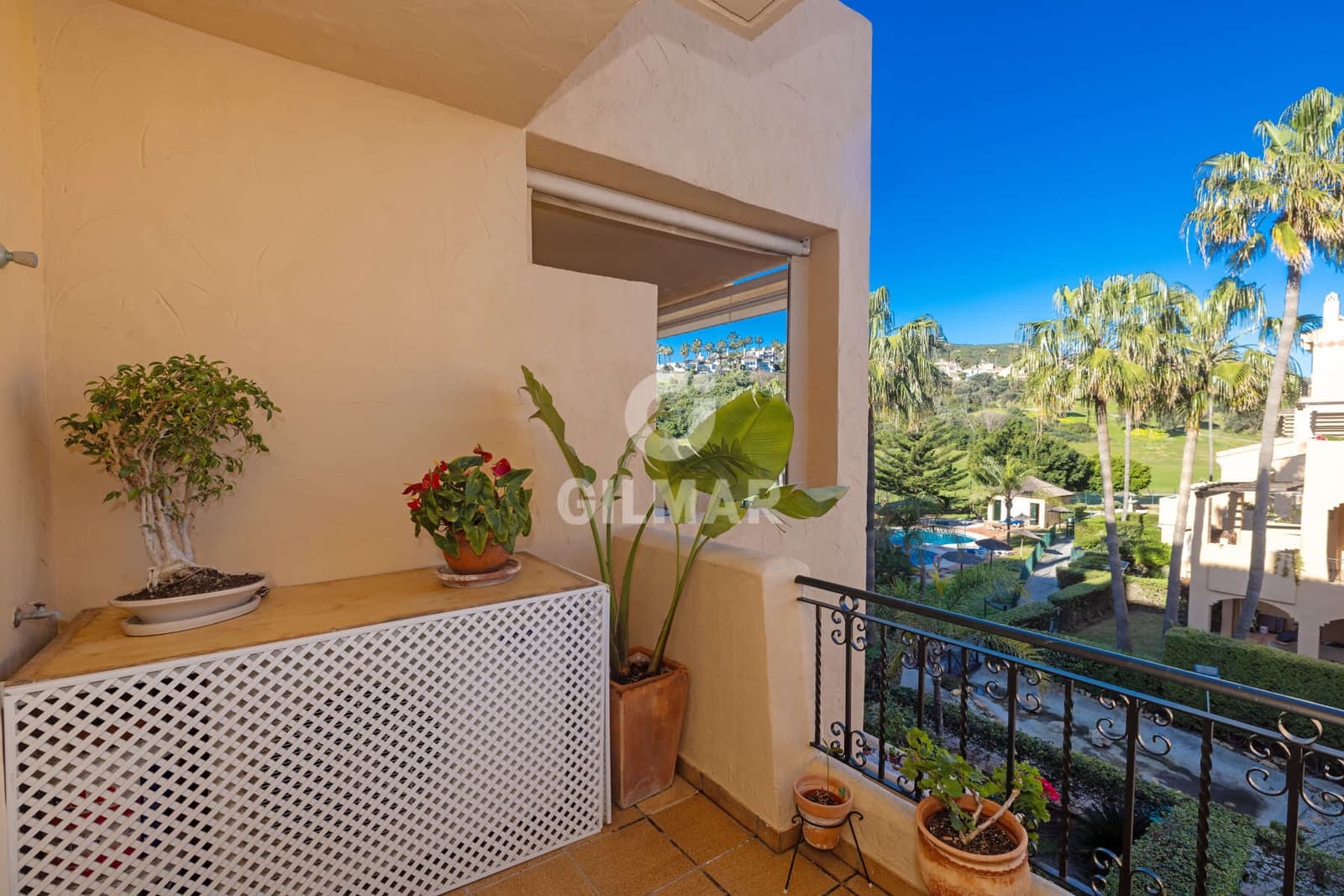 3 bedroom Penthouse for sale in La Duquesa / Puerto de la Duquesa with pool garage - € 375,000 (Ref: 9599816)