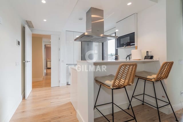 2 soveværelse Penthouse til salg i Peñagrande, Madrid by med swimmingpool garage - € 950.000 (Ref: 9605519)