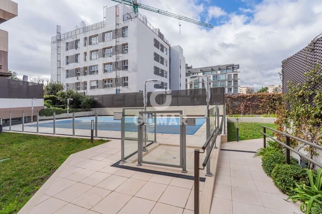 2 soveværelse Penthouse til salg i Peñagrande, Madrid by med swimmingpool garage - € 950.000 (Ref: 9605519)