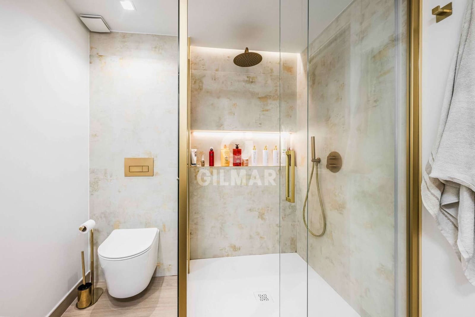 Piso de 4 habitaciones en Sevilla ciudad en venta con garaje - 1.195.000 € (Ref: 9606405)