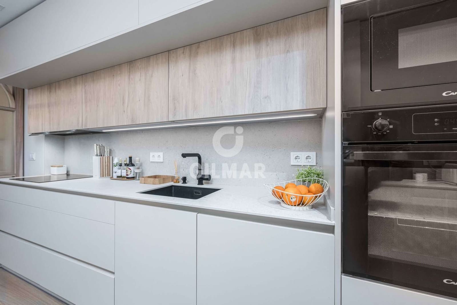 Piso de 4 habitaciones en Sevilla ciudad en venta con garaje - 1.195.000 € (Ref: 9606405)