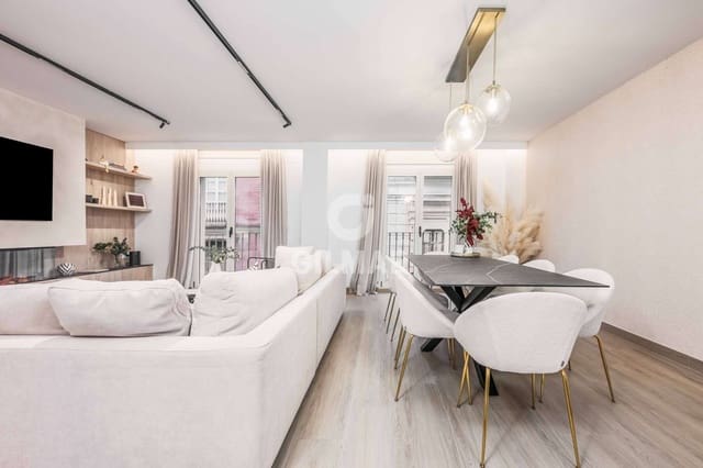 Piso de 4 habitaciones en Arenal, Sevilla ciudad en venta con garaje - 1.195.000 € (Ref: 9606405)