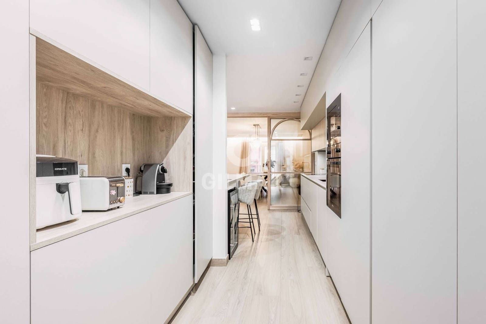 Piso de 4 habitaciones en Sevilla ciudad en venta con garaje - 1.195.000 € (Ref: 9606405)