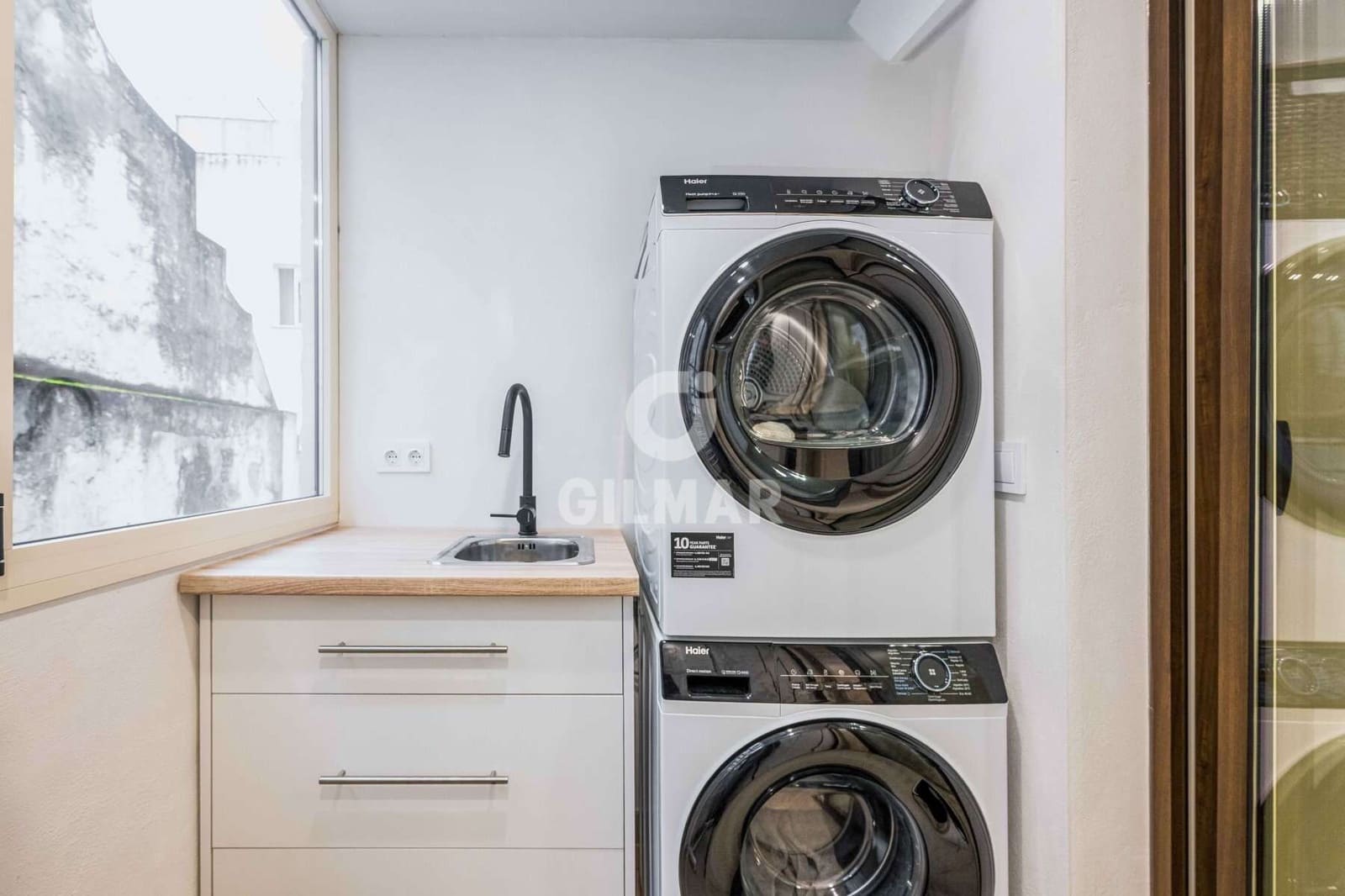 Piso de 4 habitaciones en Sevilla ciudad en venta con garaje - 1.195.000 € (Ref: 9606405)