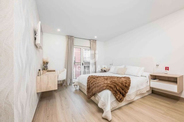 Piso de 4 habitaciones en Arenal, Sevilla ciudad en venta con garaje - 1.195.000 € (Ref: 9606405)