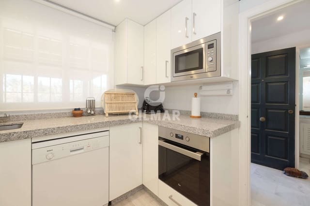 Adosado de 4 habitaciones en Sotoserena, Estepona en venta con piscina - 515.000 € (Ref: 9606752)