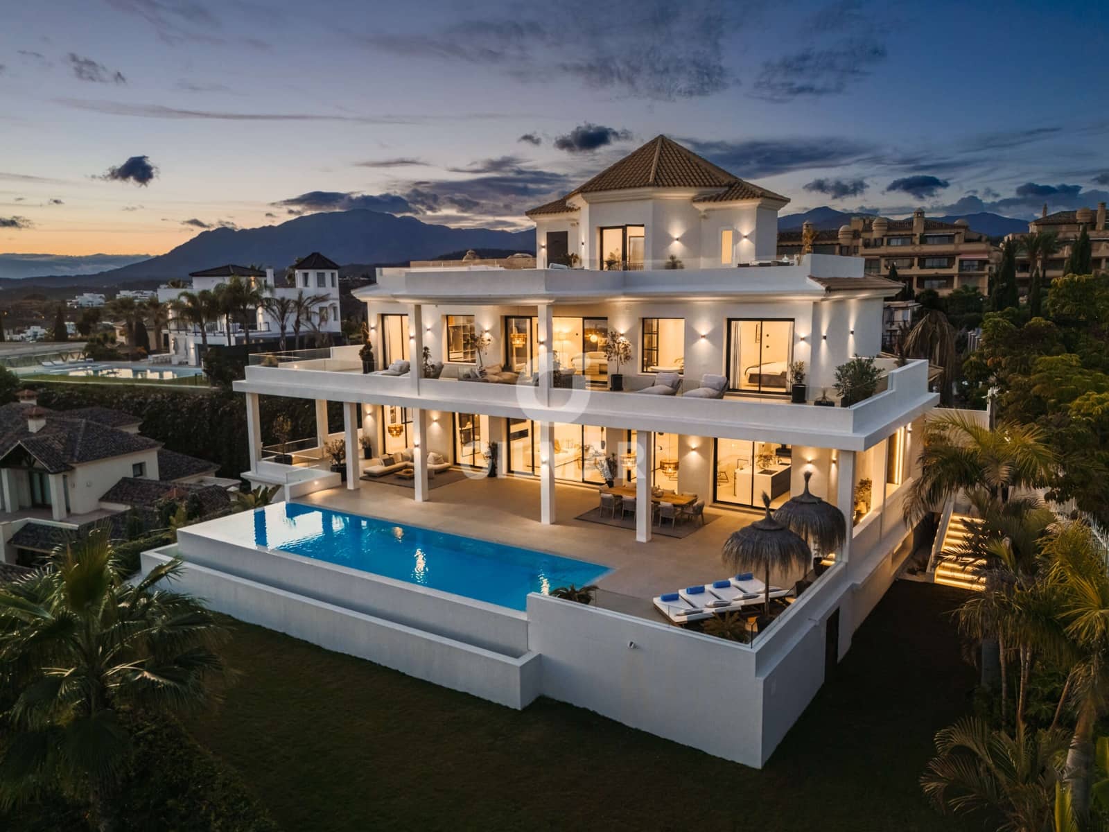 6 soveværelse Villa til salg i Benahavis med swimmingpool garage - € 7.995.000 (Ref: 9614233)