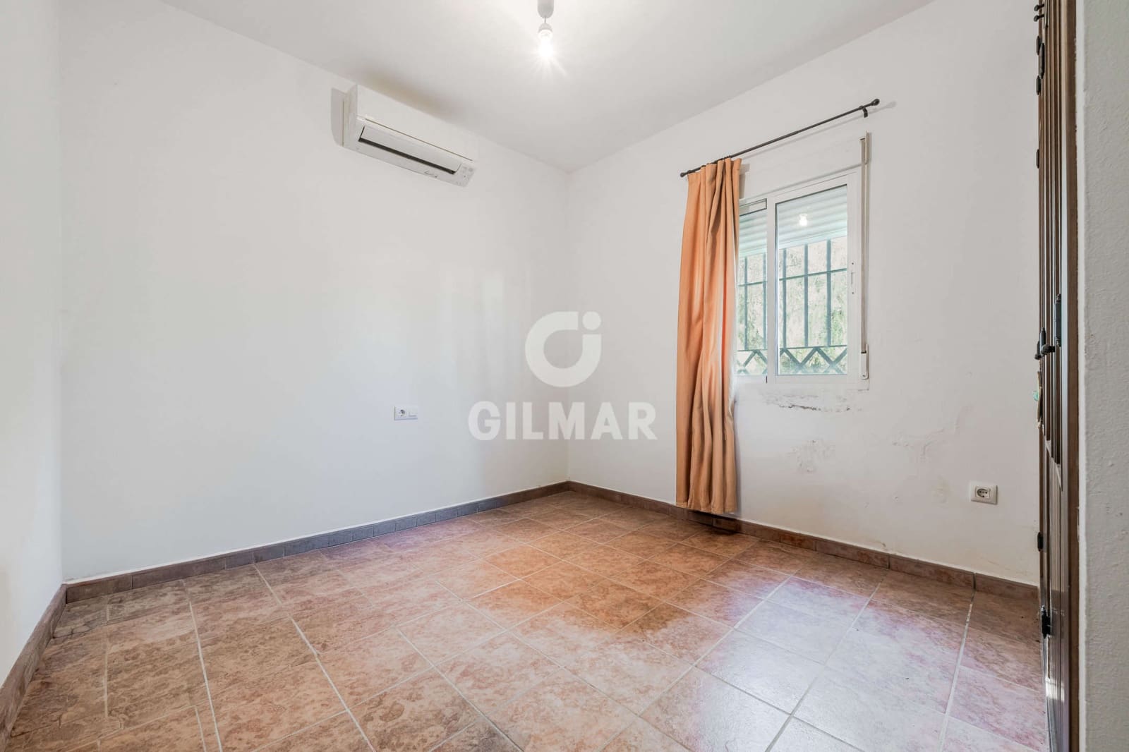 4 soverom Villa til salgs i Zahora med svømmebasseng garasje - € 775 000 (Ref: 9618491)