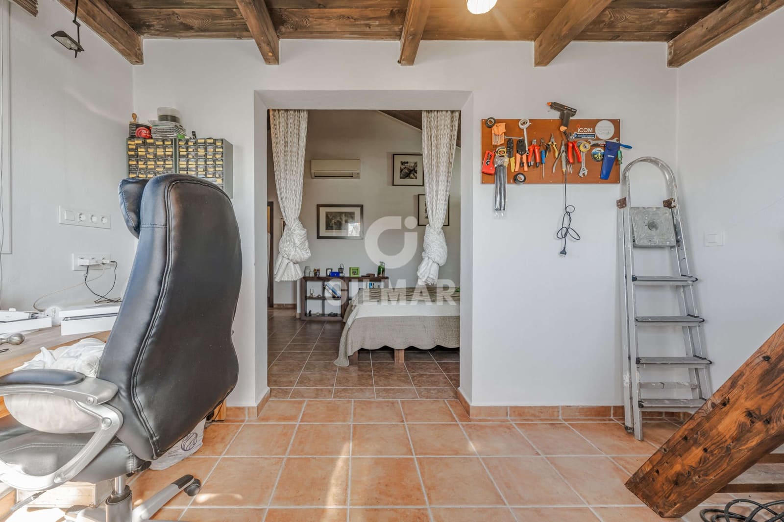 4 soverom Villa til salgs i Zahora med svømmebasseng garasje - € 775 000 (Ref: 9618491)