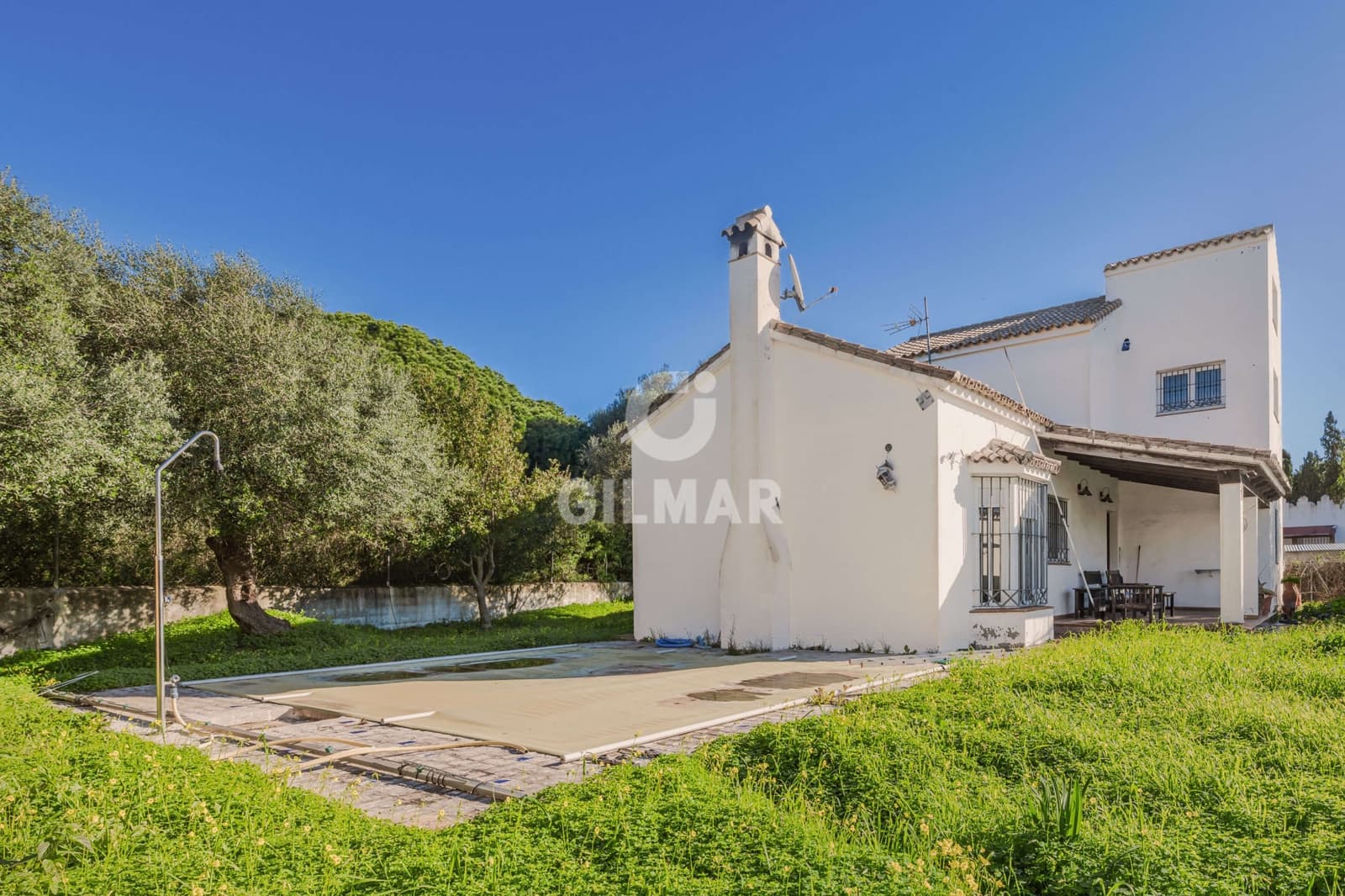 4 soverom Villa til salgs i Zahora med svømmebasseng garasje - € 775 000 (Ref: 9618491)